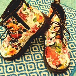 Floral toddler " Doc Marten" type boots.